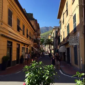 Centro Apartment Levanto